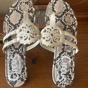 Sam Edelman Circus Cherri Cream Sandals/Size 9/Never Worn